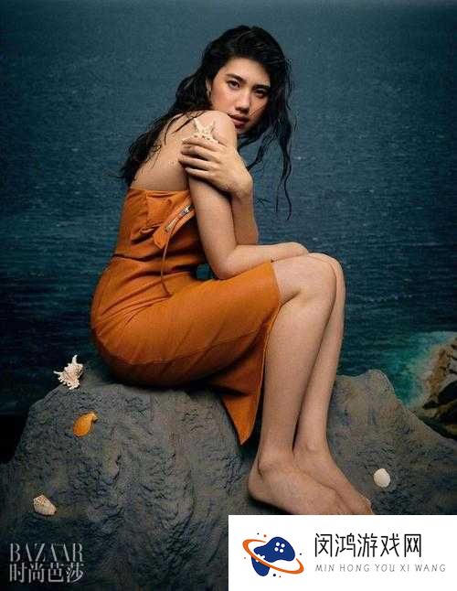严雨霏、张婉莹、罗智莹最新写真集曝光，展现独特魅力与时尚风采